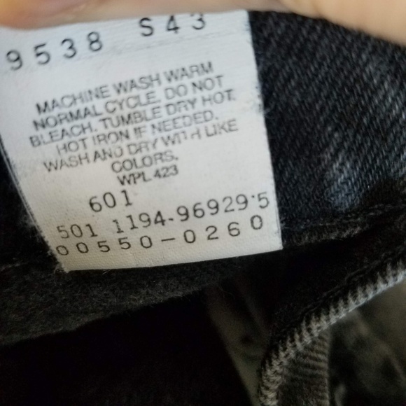 Levi's VTG 550 High-Rise Relaxed Fit Tapered Leg - Picture 7 of 8